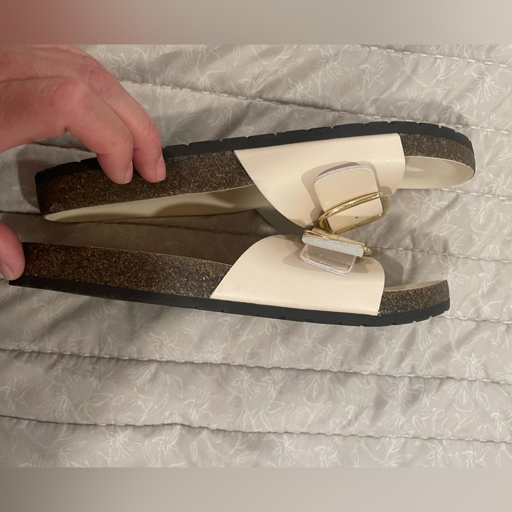 Universal Thread sandals - Picture 5 of 6